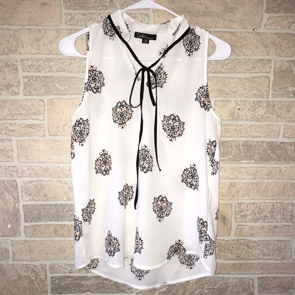 ✅Dalia Sleeveless Blouse